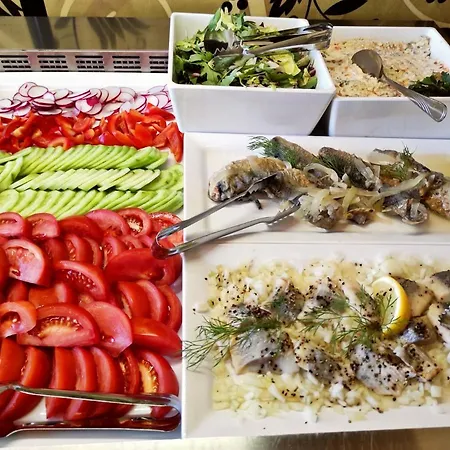 Bed & Breakfast Zlota Jesien Restauracja I Nad Jeziorem 4*