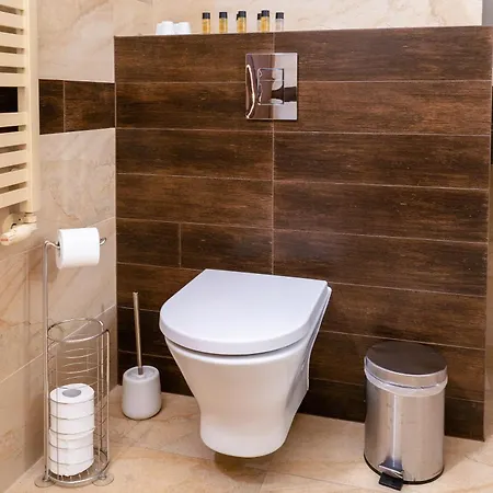 Bed & Breakfast Zlota Jesien Restauracja I Nad Jeziorem