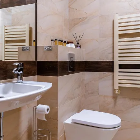 Zlota Jesien Restauracja I Nad Jeziorem 4* Kartuzy