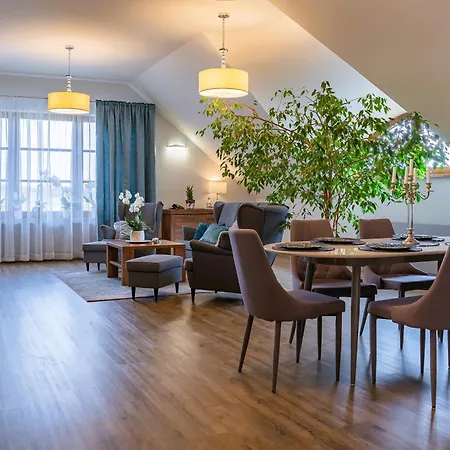 فندق مبيت وإفطار Zlota Jesien Restauracja I Nad Jeziorem