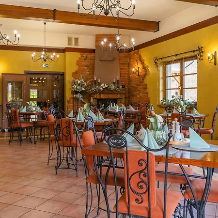Zlota Jesien Restauracja I Nad Jeziorem Bed & Breakfast Kartuzy