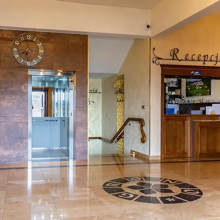 Zlota Jesien Restauracja I Nad Jeziorem Bed & Breakfast Kartuzy