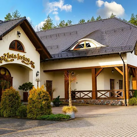 Zlota Jesien Restauracja I Nad Jeziorem فندق مبيت وإفطار