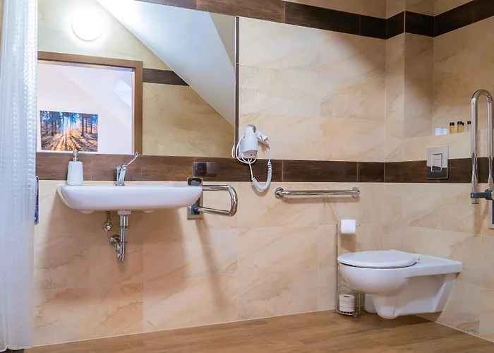 Złota Jesień Nocleg ze śniadaniem 4*