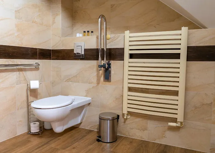 Nocleg ze śniadaniem Złota Jesień 4*